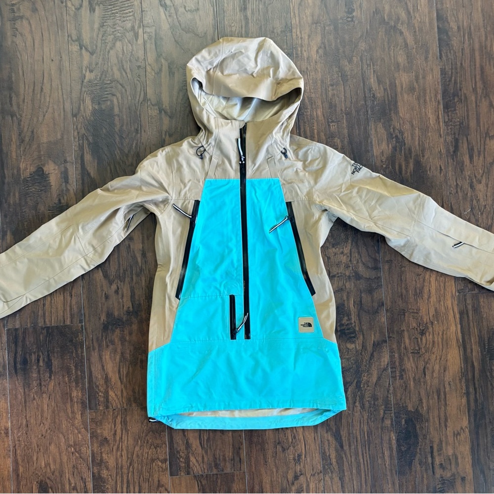 The North Face Women’s Ceptor Anorak jacket